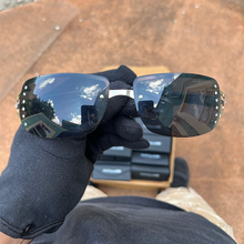 Load image into Gallery viewer, Black Y2K Chic Frames