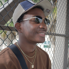 Load image into Gallery viewer, Black Lens Vali Clubhouse 2