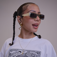 Load image into Gallery viewer, Gold Y2K Slick Frames